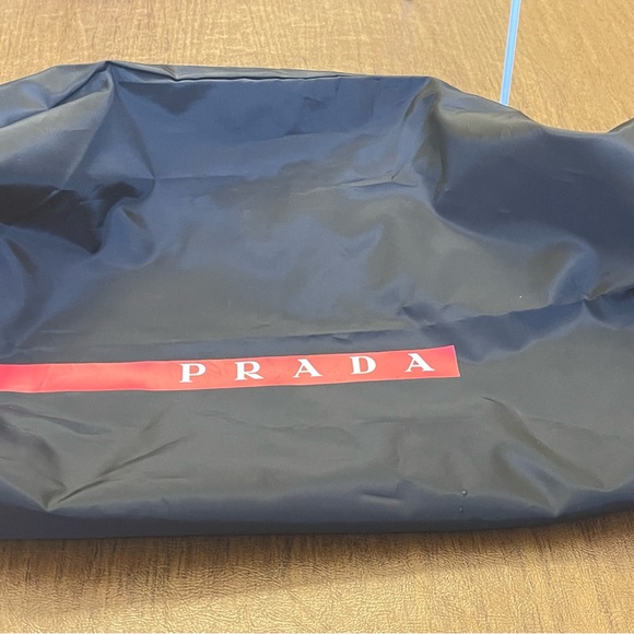 Prada sneaker - Picture 7 of 9